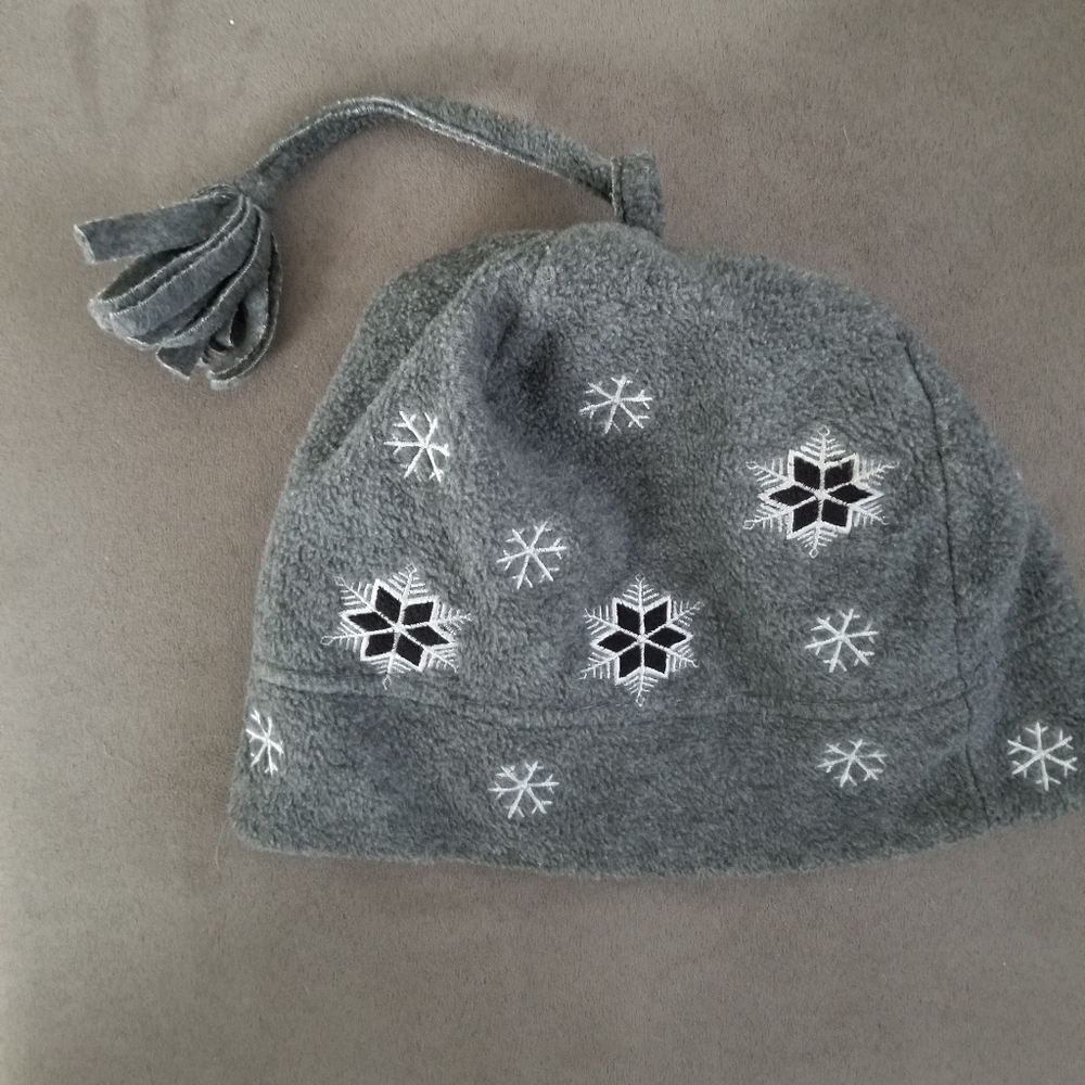UGLY CHRISTMAS SNOWFLAKE FLEECE BEANIE